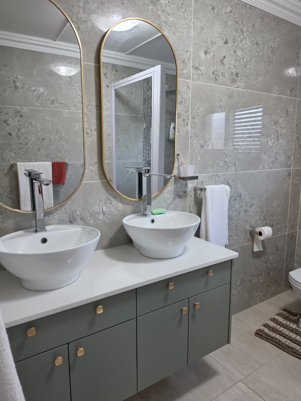 bathroom_1
